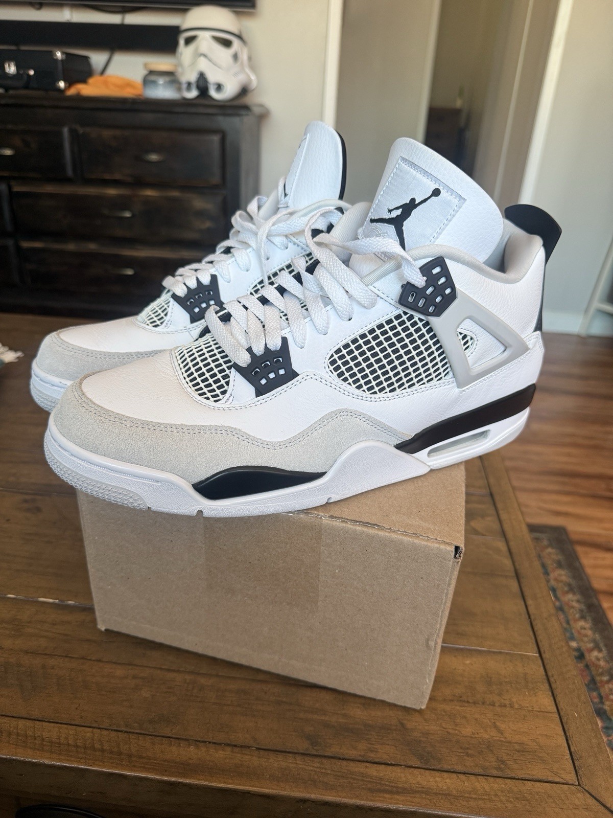 Size 13 – Jordan 4 Retro Mid Military Black