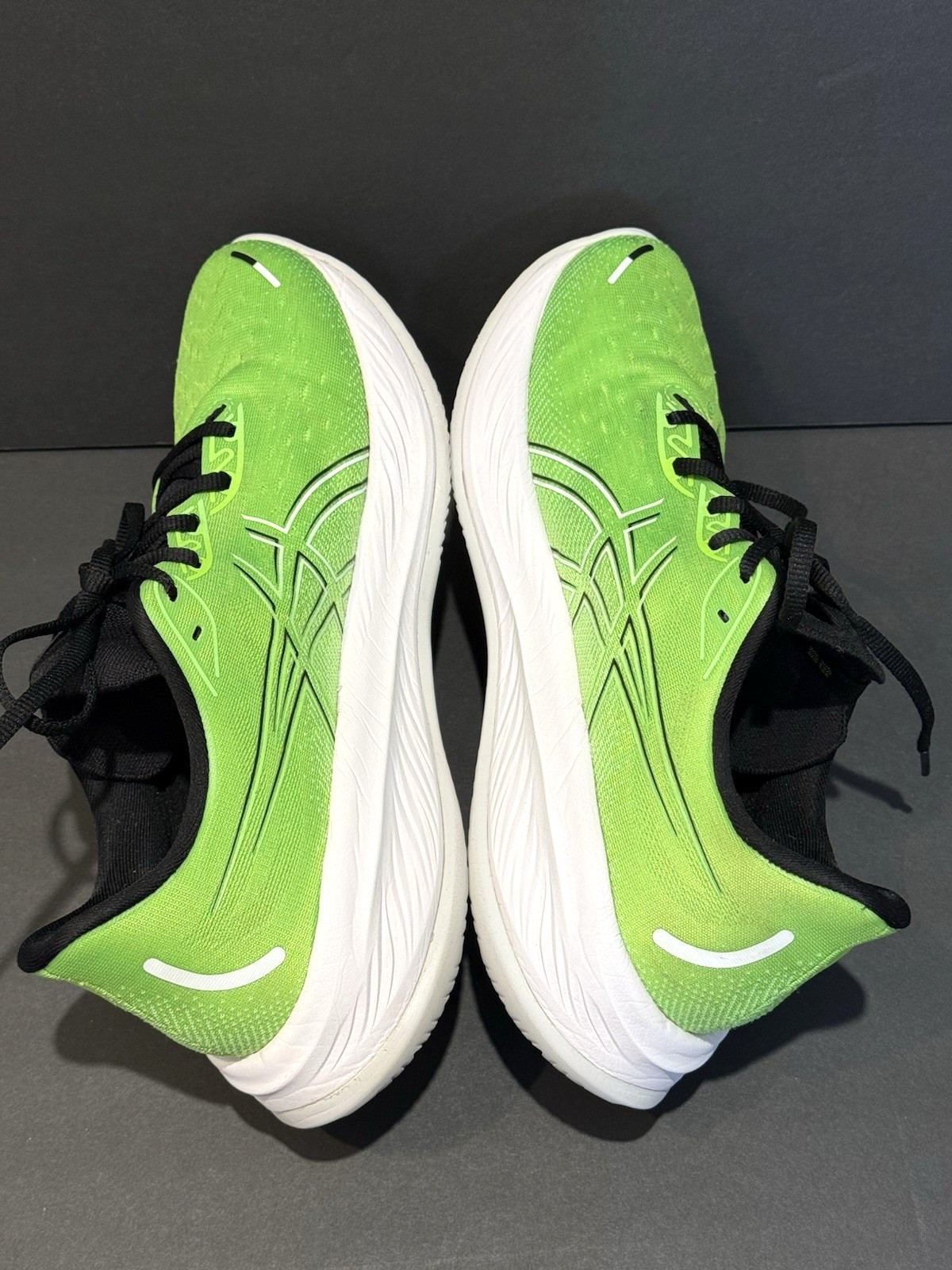 ASICS Mens Size 10.5 Running Shoes Gel-Cumulus 26 Green