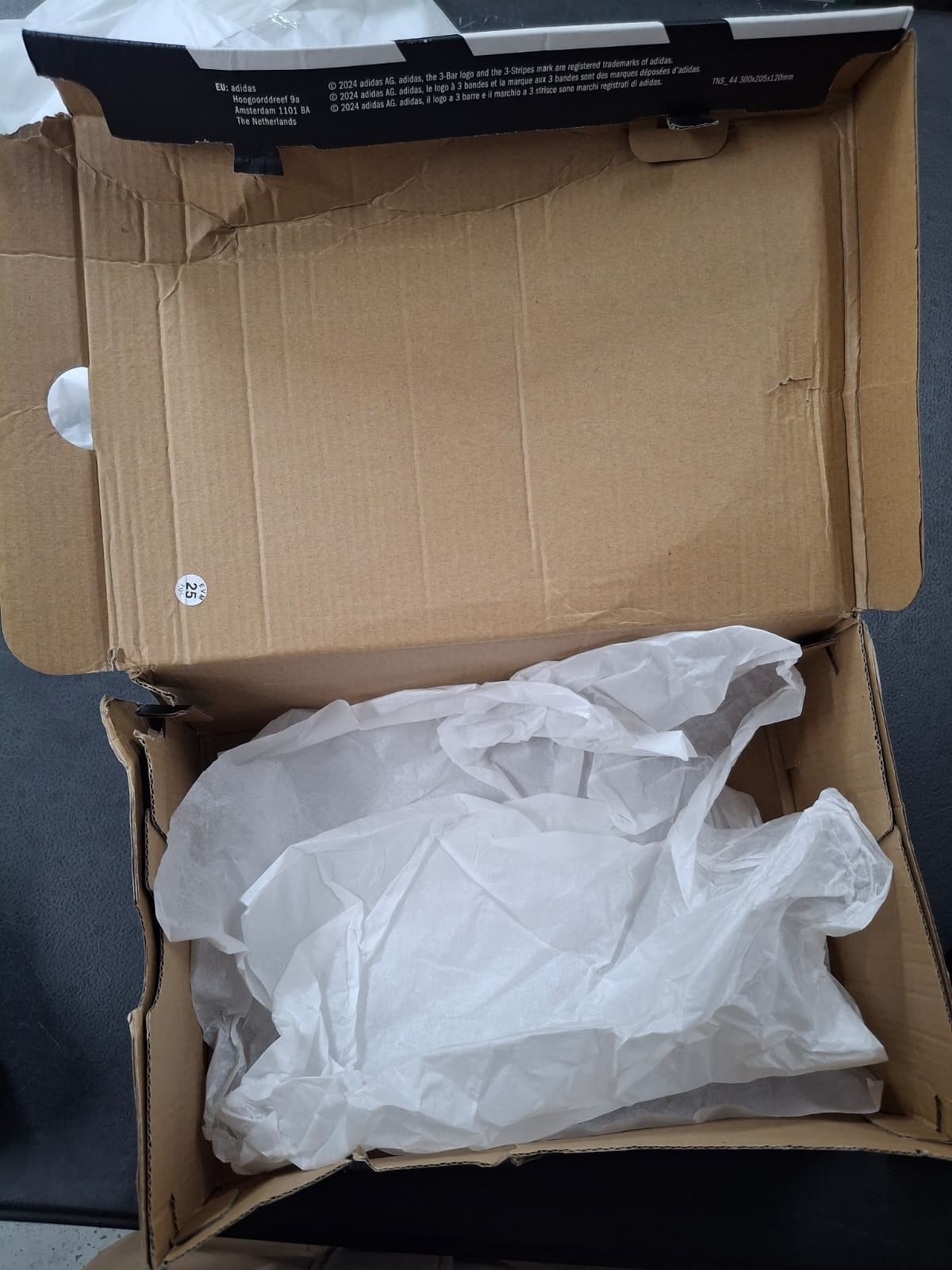 ADS-3 /Samba white shoes, WHITE, NEW/DAMAGED BOX, Size 8 US men- 9 US Women.