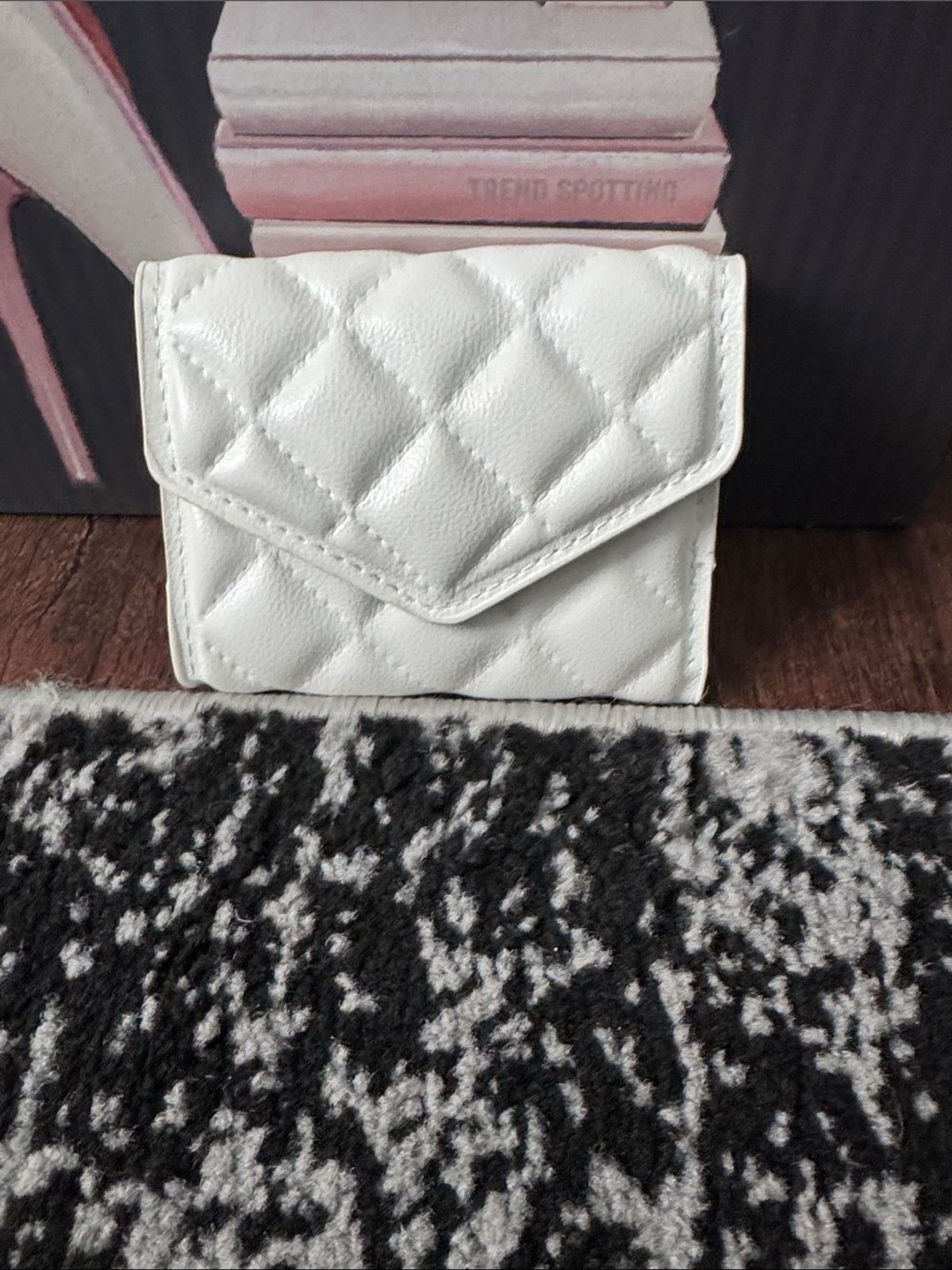 Quilted White Mini Wallet – Women Bags