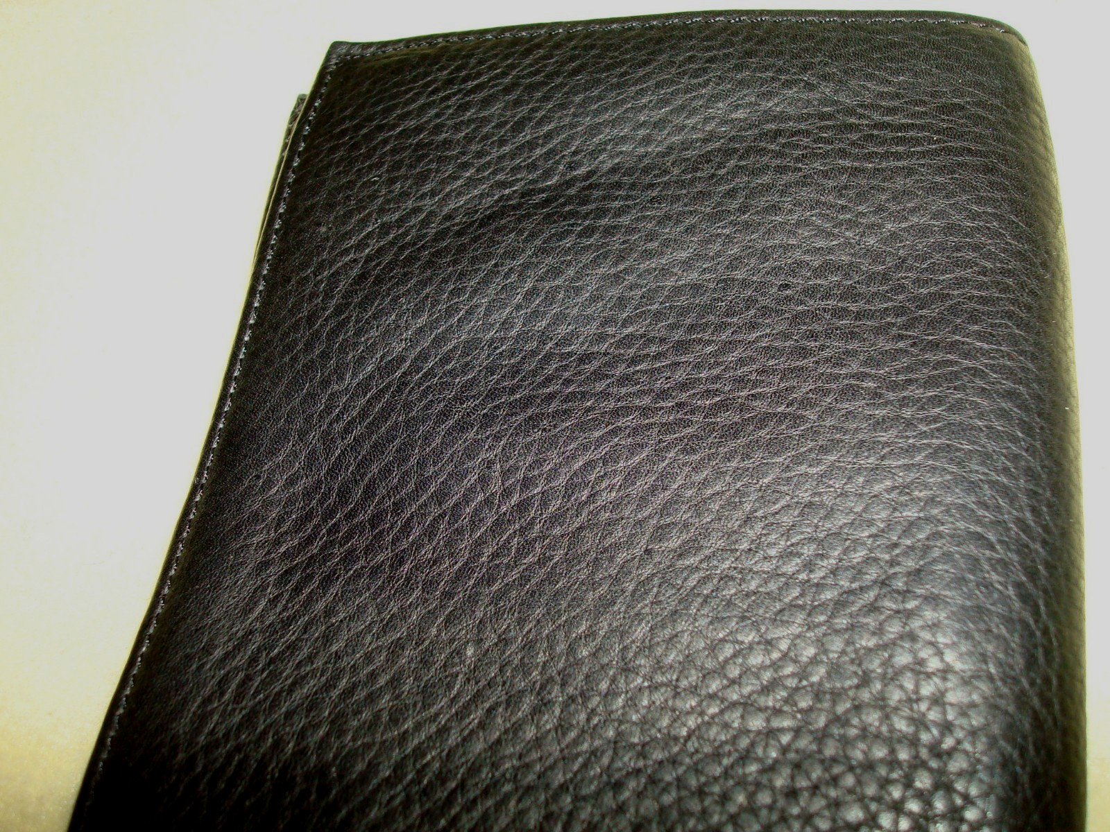 Amity Genuine Leather Large Bifold Wallet -with 8 Card Slots- 4.5″ x 5.25″ Black