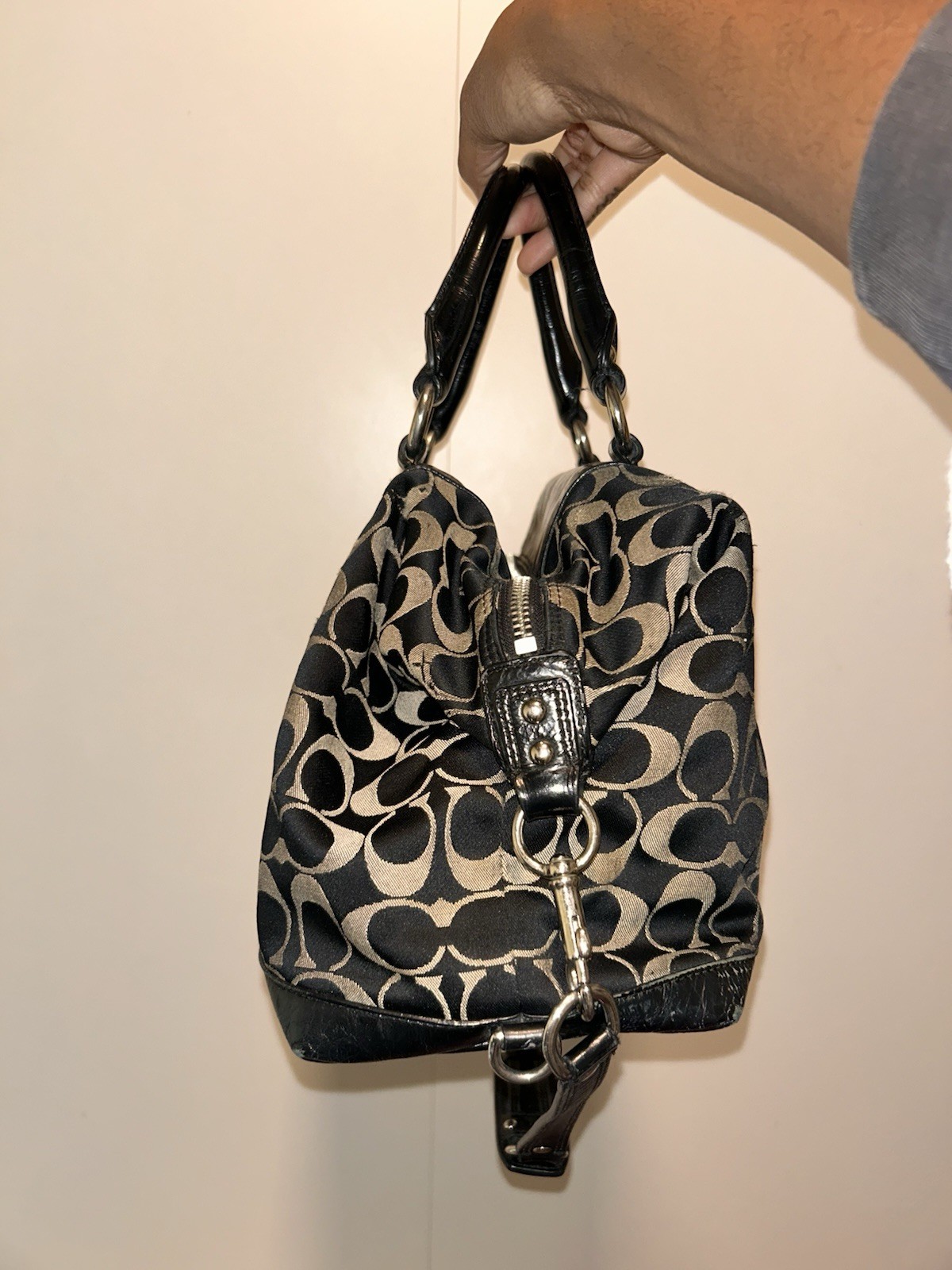 Coach Signature Logo Satchel Top Handle Black/Gray Zip Detachable Strap