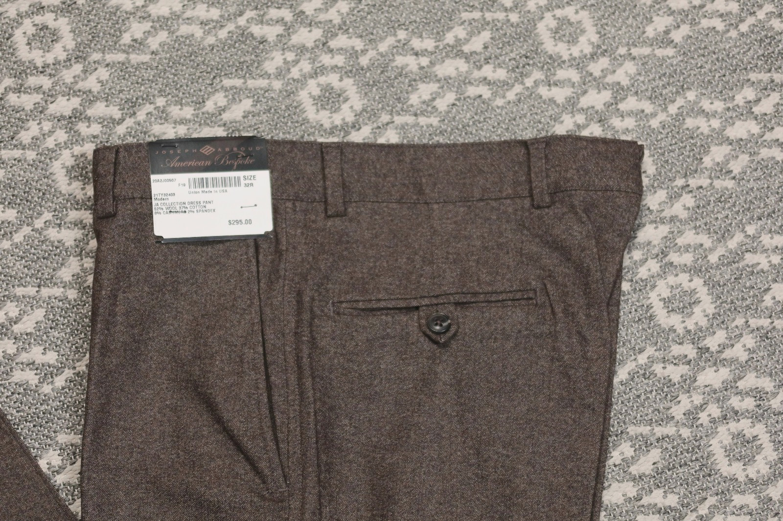 $295 Joseph Abboud Men’s Modern Fit Dress Pants – Size 32 – Brown