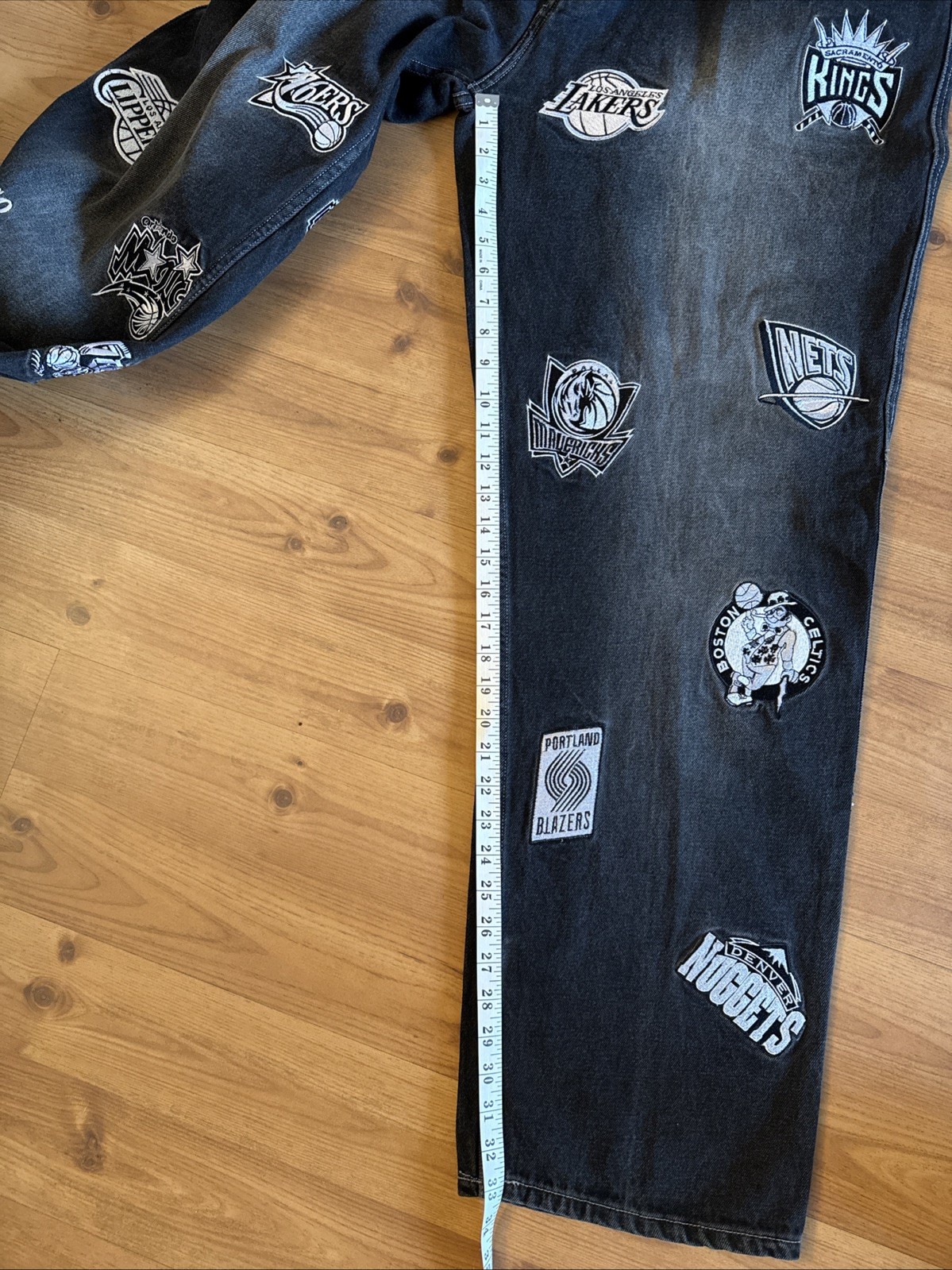 UNK NBA Denim Jeans 38 Grey / Black All Over Patch Y2K Baggy Straight Leg