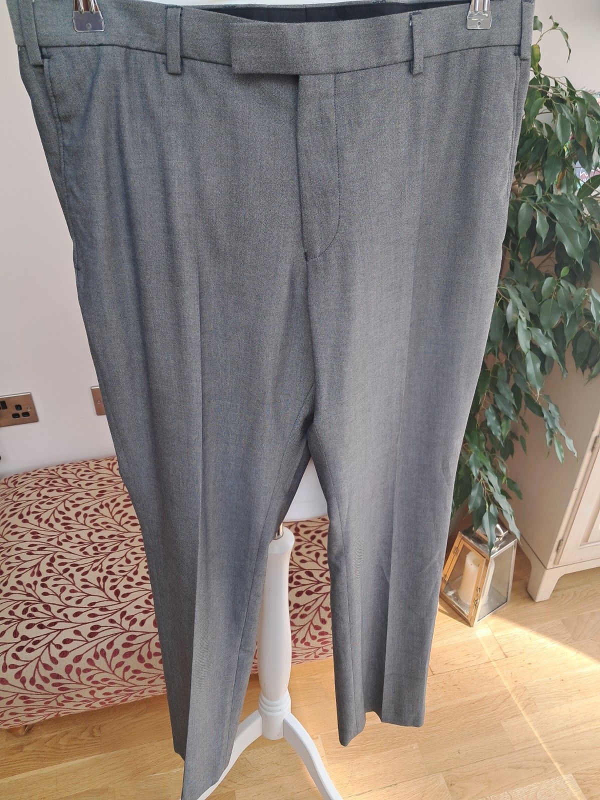 Men’s Limehaus Grey 2 Piece Suit Chest 40” Trousers 36″