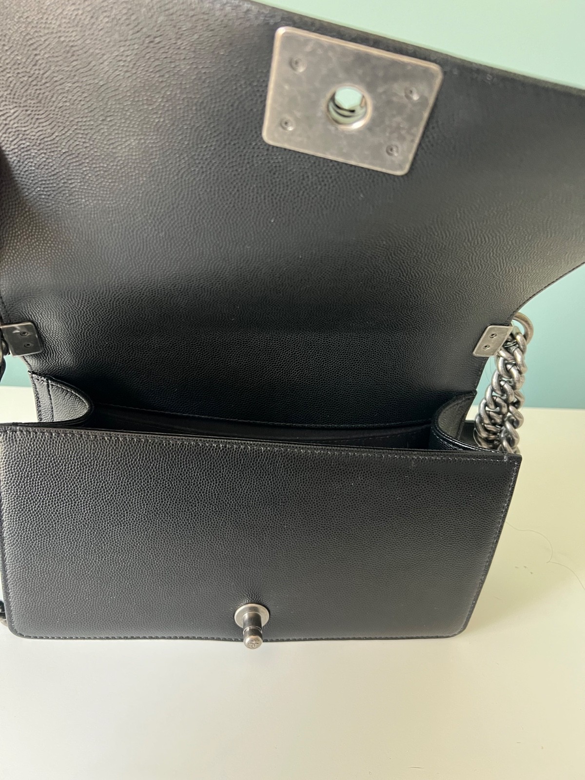 EXCELLENT CONDITION CHANEL BOY BAG MEDIUM BLACK