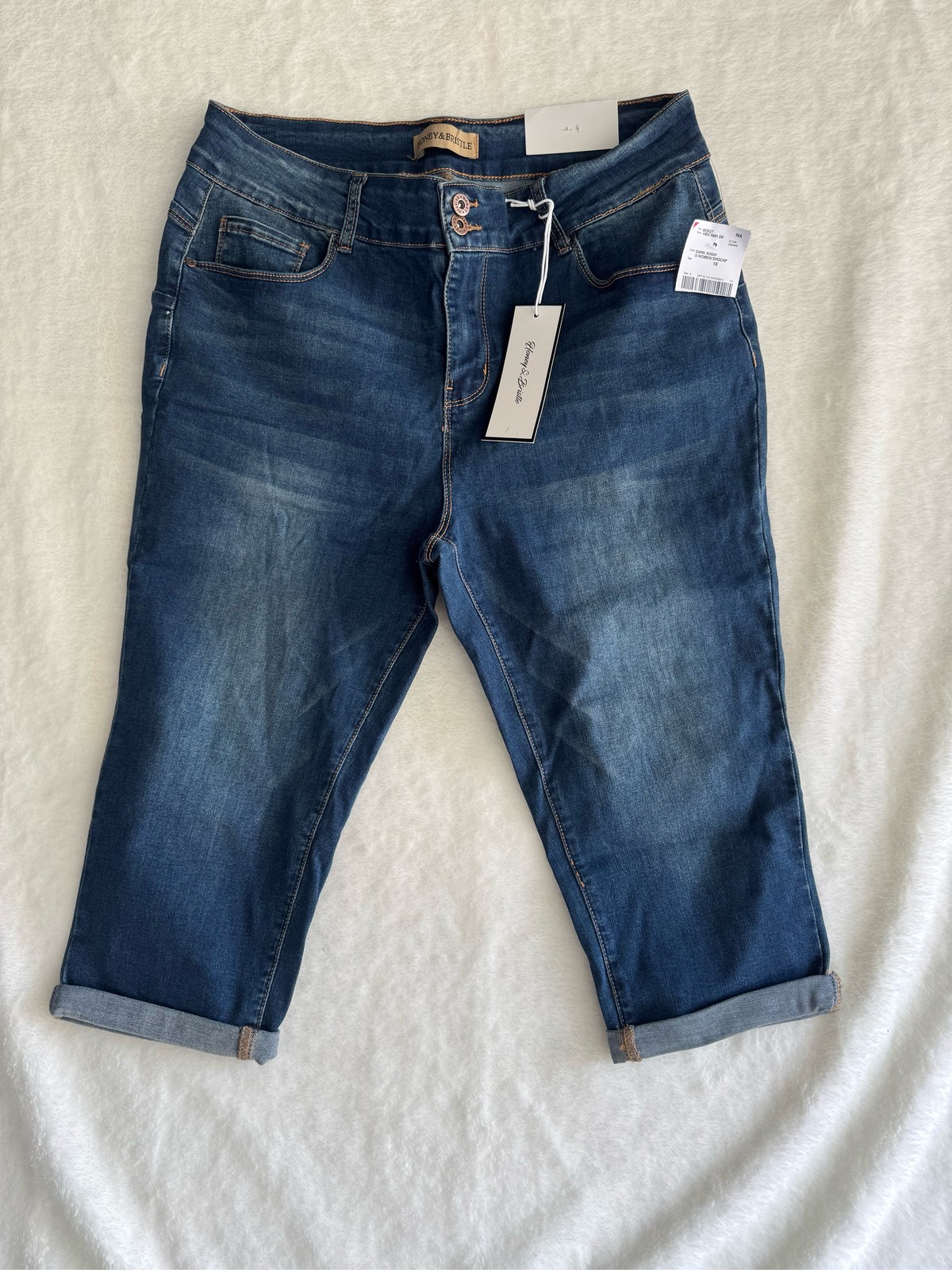 Honey & Bristle Punch Women’s Blue Denim Bermuda Shorts Cuffed Hem Size L