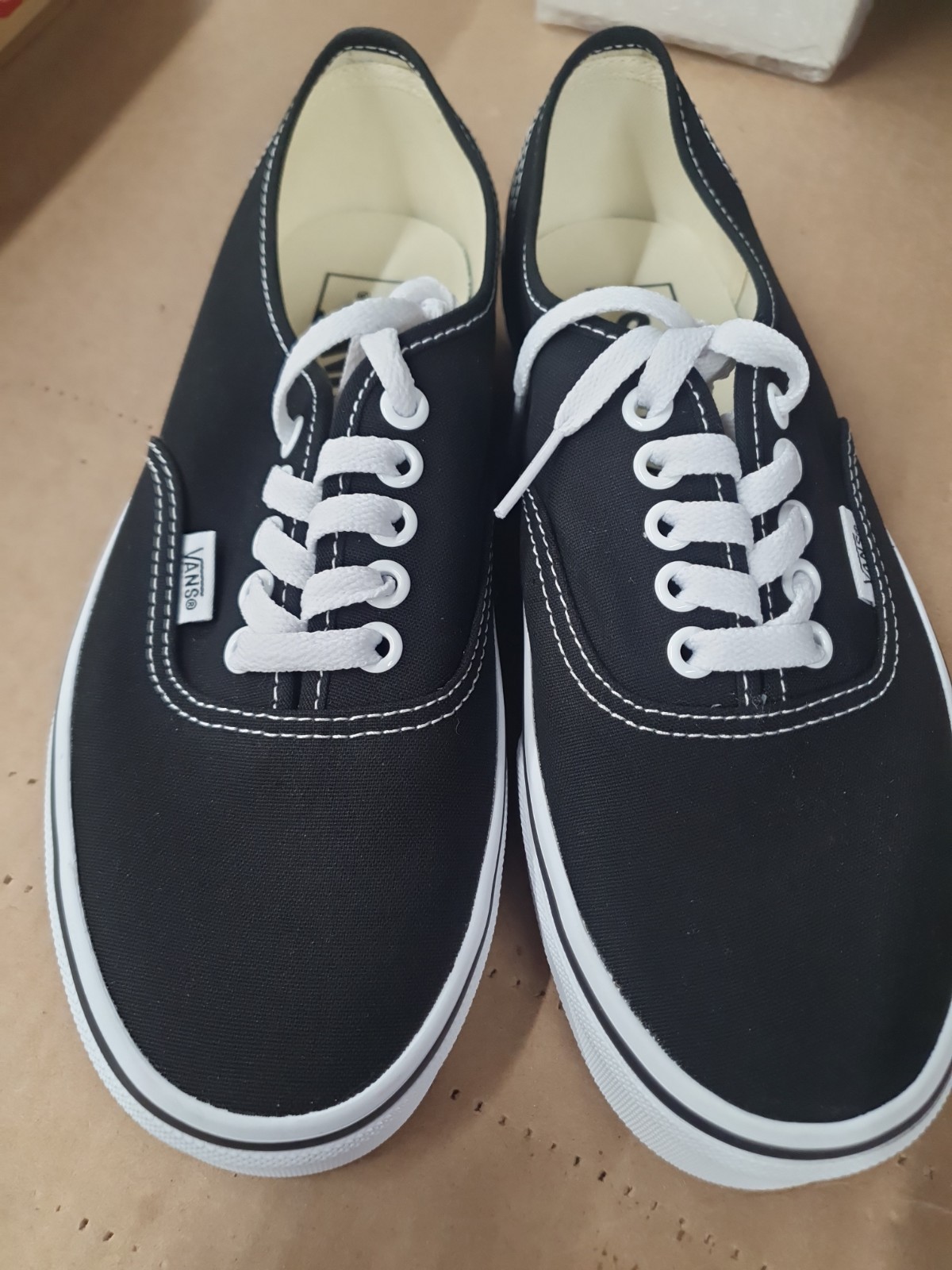 Vans Authentic Classic Unisex Canvas Black White Skate Us Size Men 6.5 Women’s 8