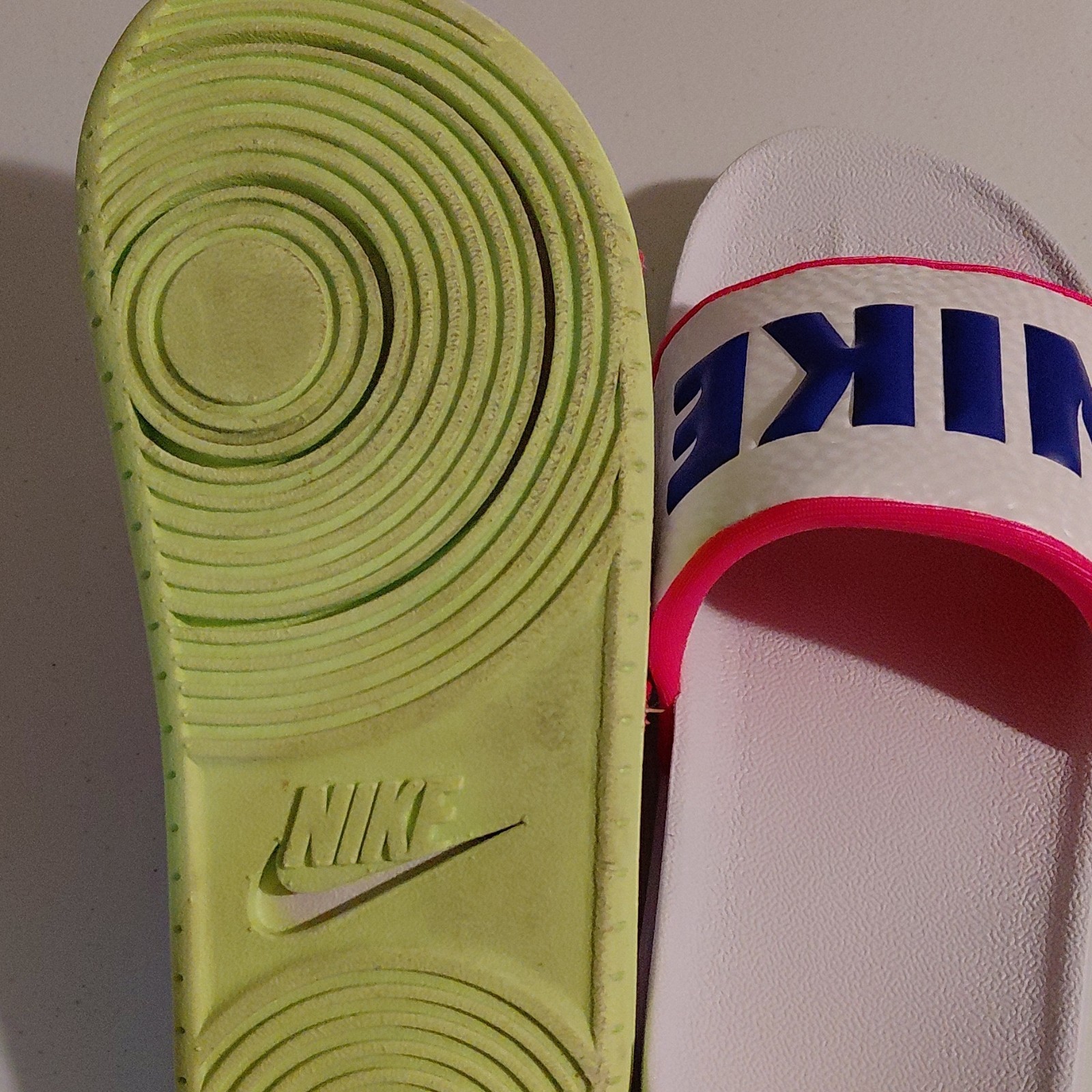 Nike Slide Sandals White/Pink/Blue Slip-On Unisex Adults US 8 Logo BQ4632-102