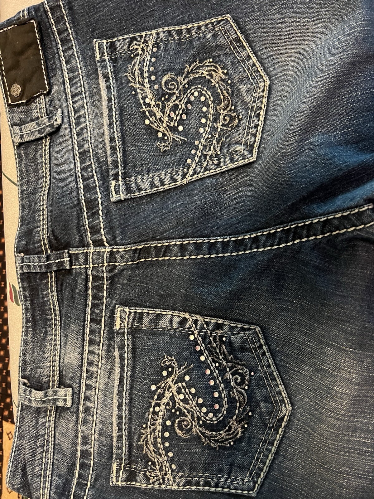 Silver Jeans Suki Skinny Jeans Blue Medium Wash Slim Fit Mid Rise Embellished
