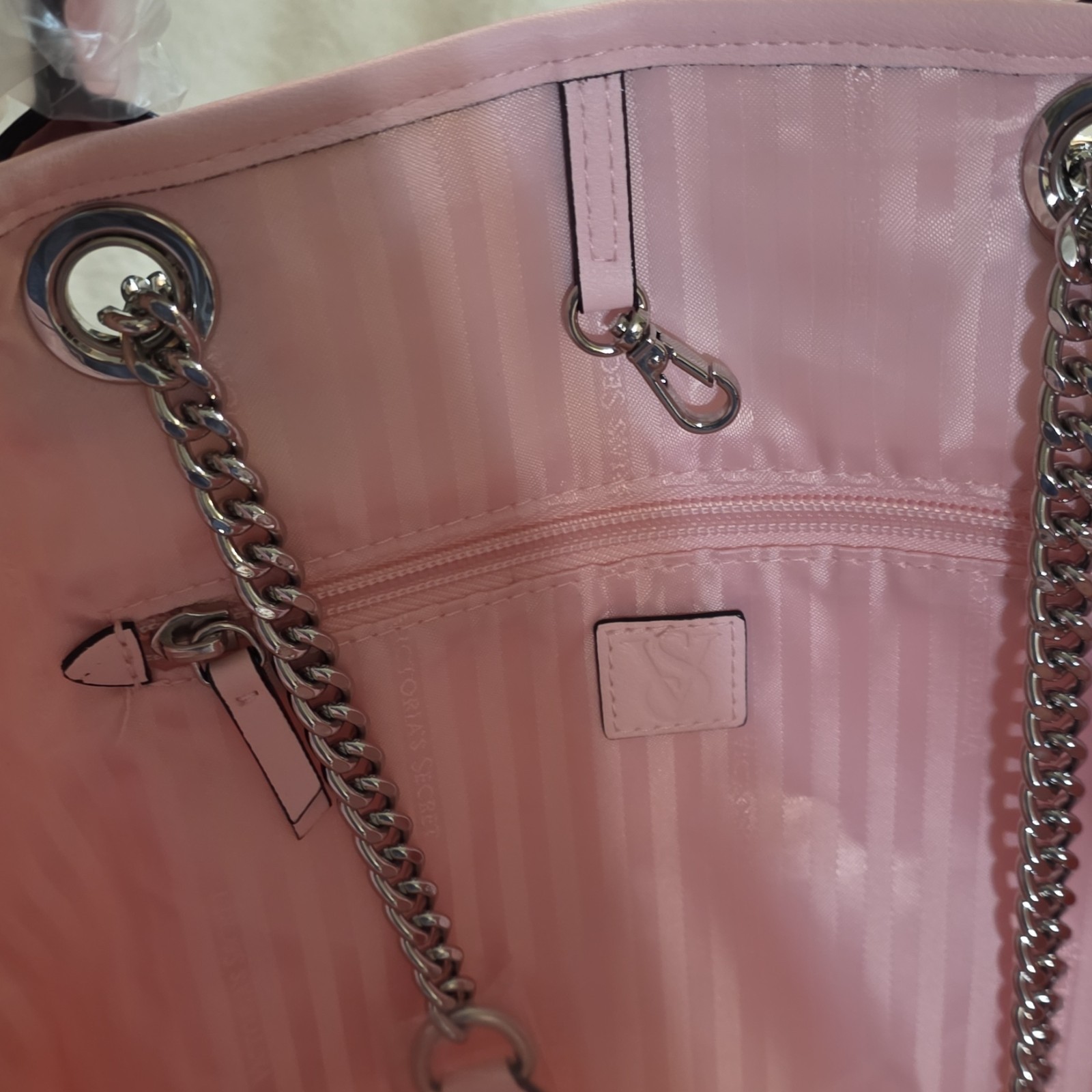 Victoria’s Secret New York Pink Striped Large Tote Bag, Chain Straps, Charm