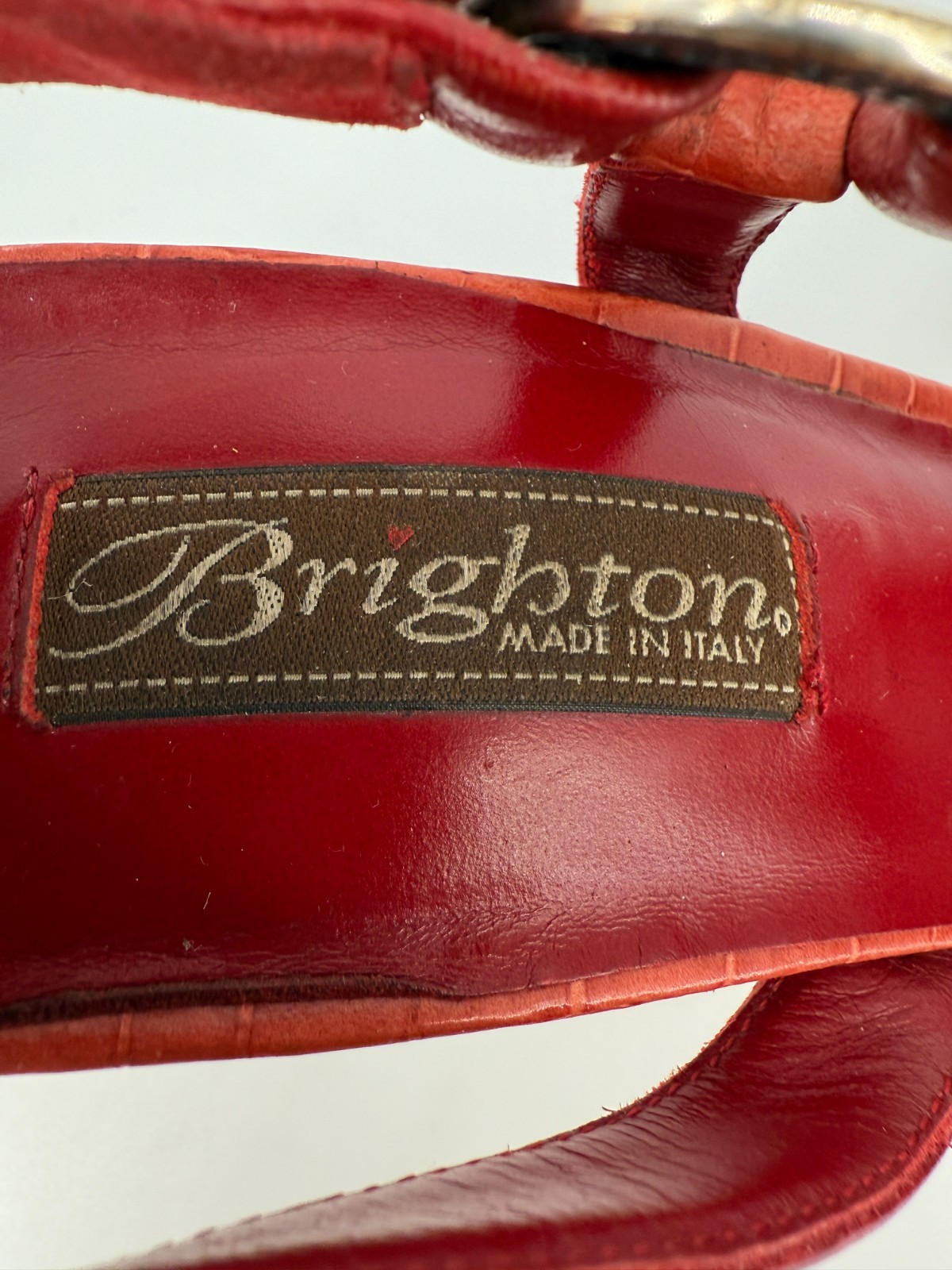 Brighton Rhodes Red Leather Heels Womens 9M Made In Italy Croc Emboss Slingback
