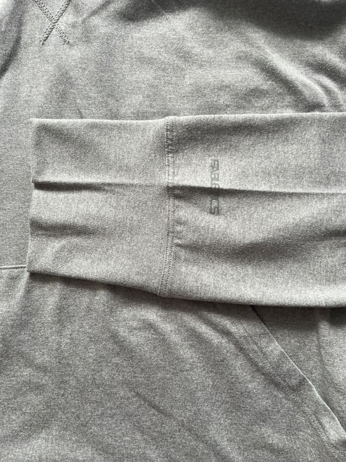 Fabletics Cloud Jersey Hoodie Women’s Cropped Size M Grey Kangaroo Pocket
