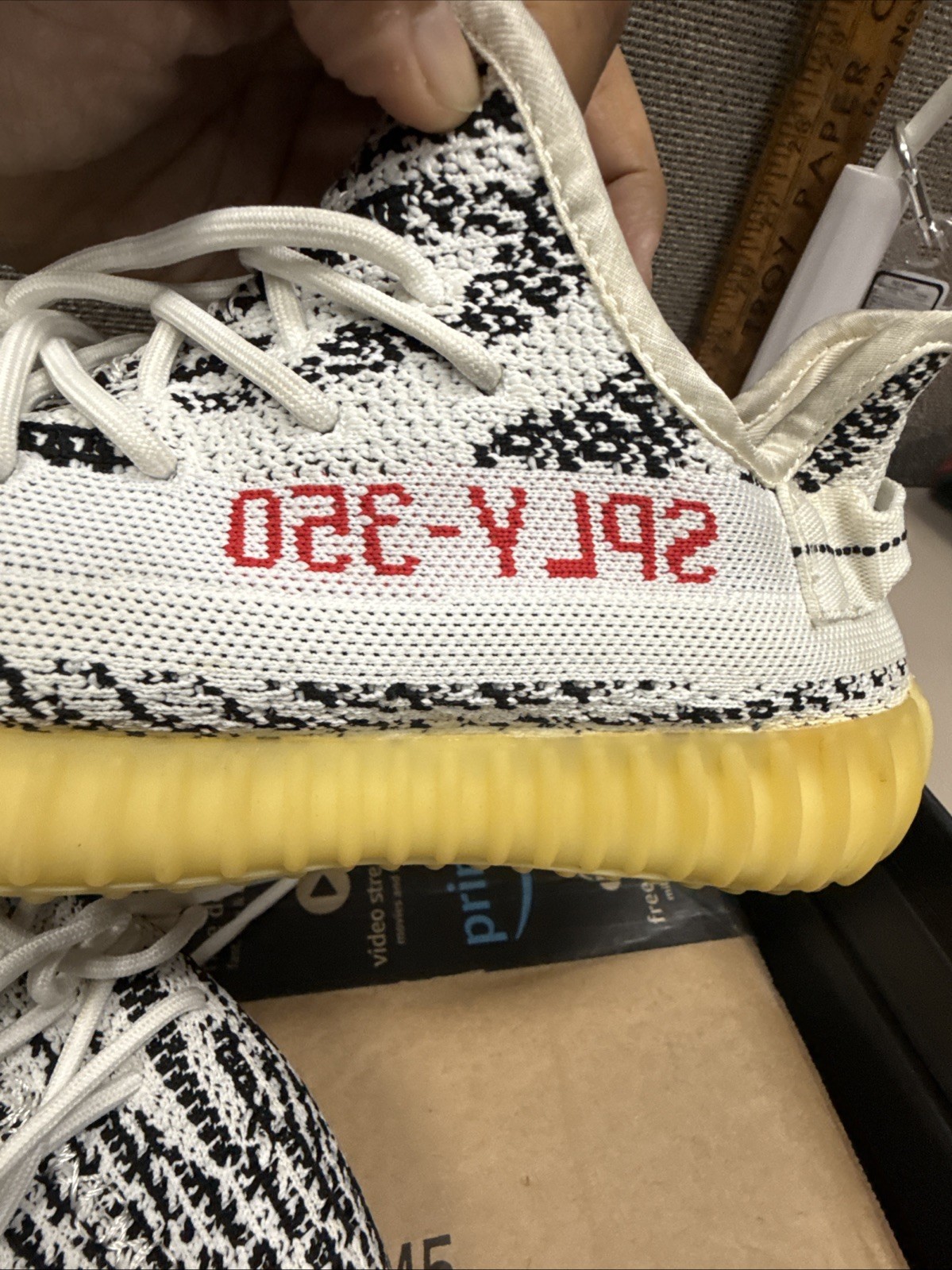 adidas Yeezy Boost 350 V2 Zebra White/Black Striped Low Top Sneakers Mens 7