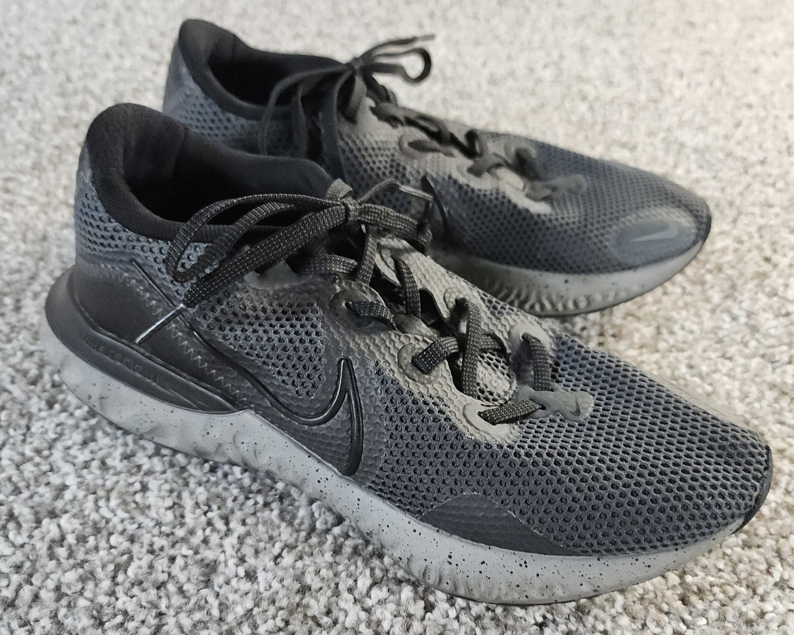 Nike Renew Run Anthracite Cool Black Grey Mens 8.5 Running Shoes CZ9263-001