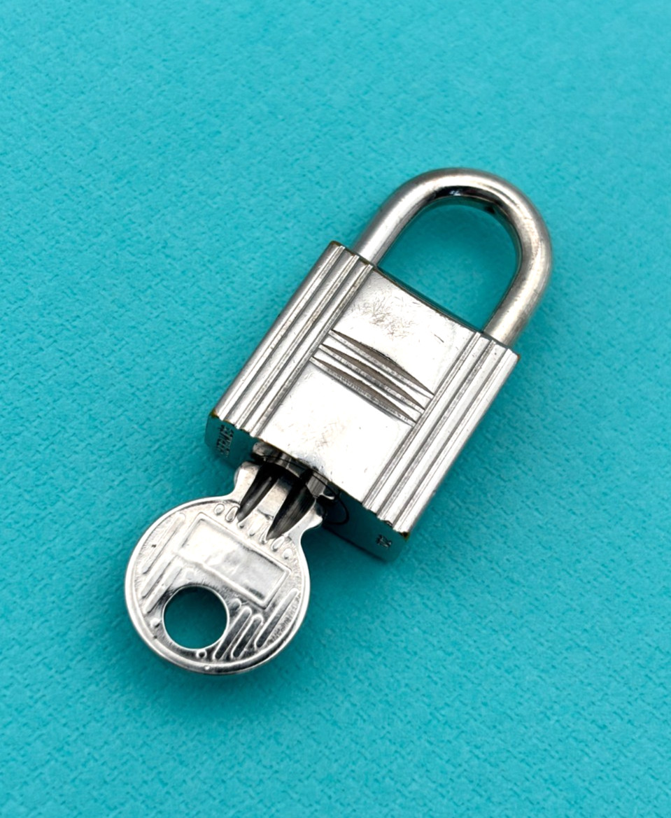 HERMES Set of Padlock & Key Cadena Silver Charm Number random Authentic Used