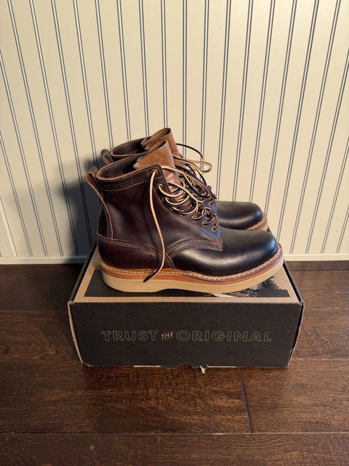 DIVISION ROAD/ WHITES CRUISER 350 VIBRAM 2060 HORWEEN DARK BROWN WAXED FLESH 9D