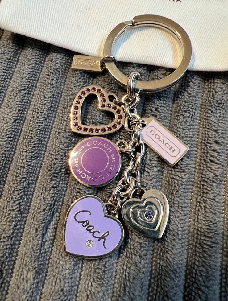 COACH RARE VINTAGE Heart Charm Keychain Purple SilverBag Charm Key Ring Logo