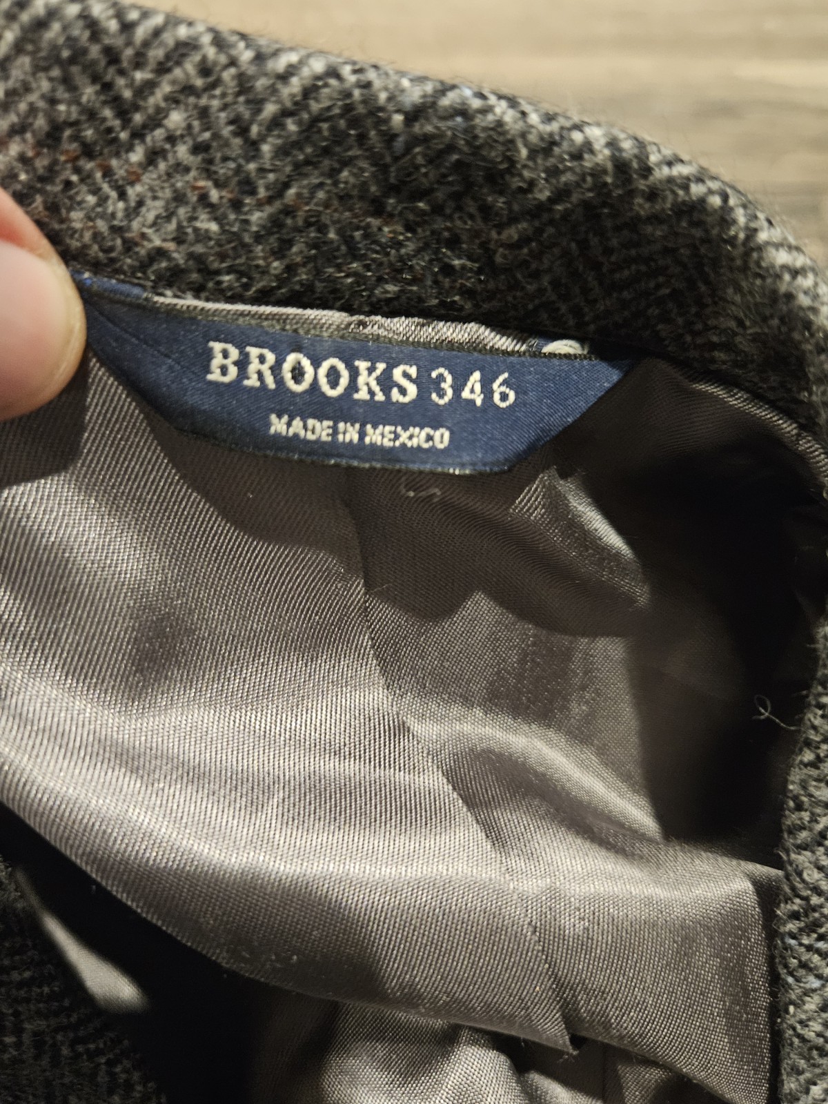 Brooks Brothers 346 Sport Coat Mens 46R Gray Wool Jacket Herringbone