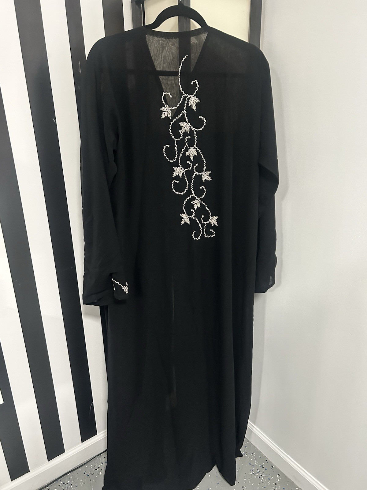 Modest Abaya Dress Open Front Black Size 58 in length Lightweight Elegant