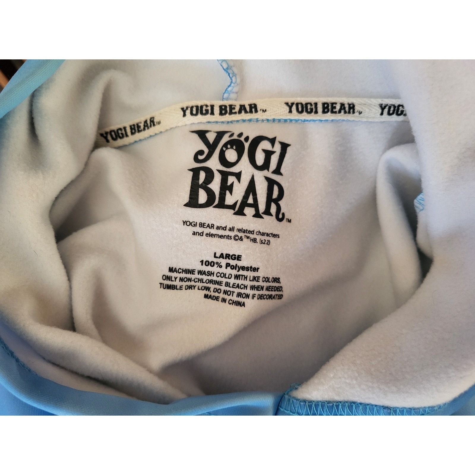 Yogi Bear Hoodie Pullover Long Sleeve Relaxed Fit Graphic Sweatshirt Adult L