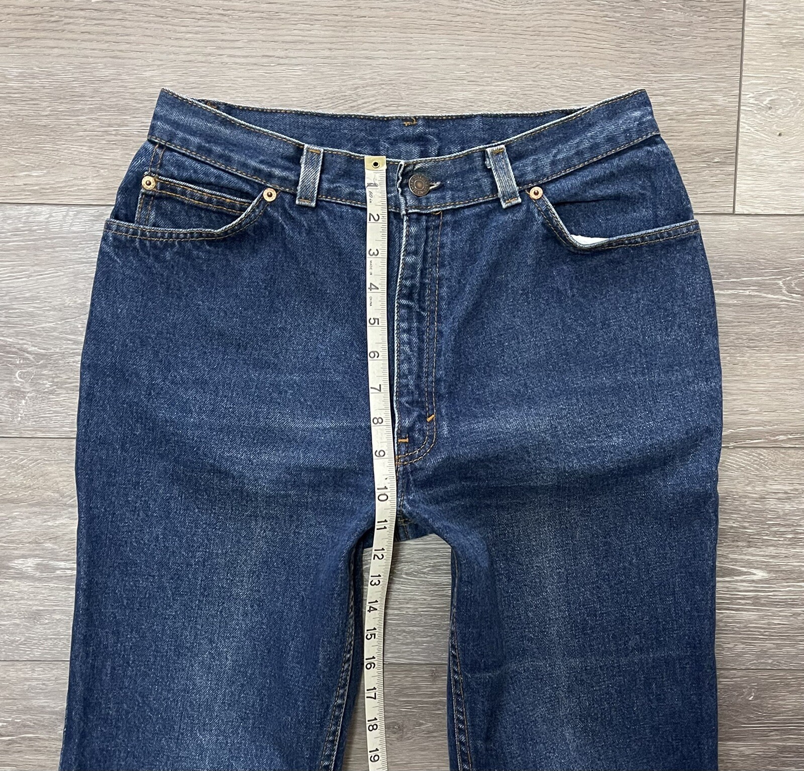 Vtg USA Levi’s White Tab 187354-0268 High Rise Straight Raw Hem Jean 30Wx29L