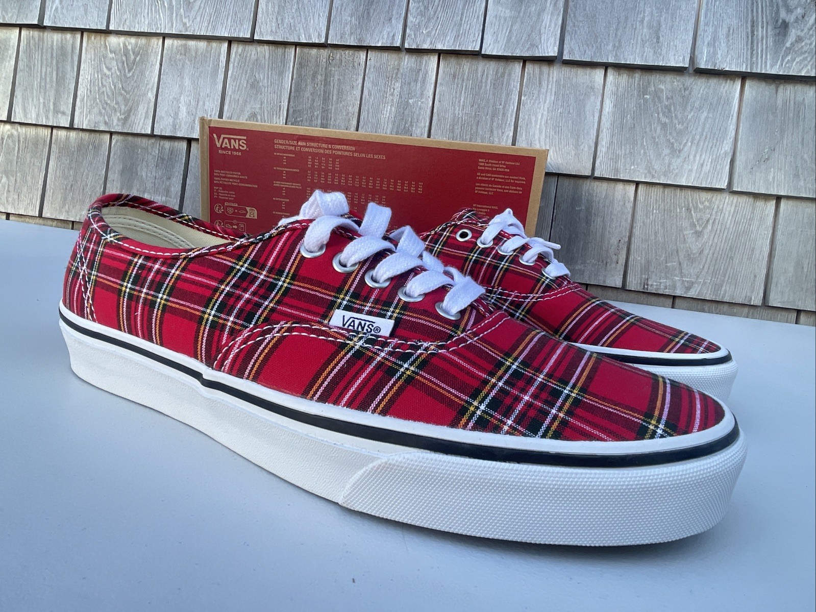 Vans Authentic Shoes Plaid Red White Low Top Skate Sneaker Men’s Size 10.5 NEW