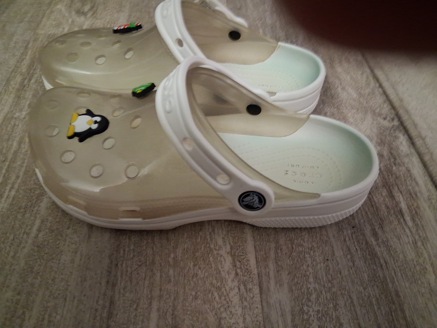 CROCS Classic Clogs Clear White Translucent See Thru Slip On Unisex W/6 M/4 EUC