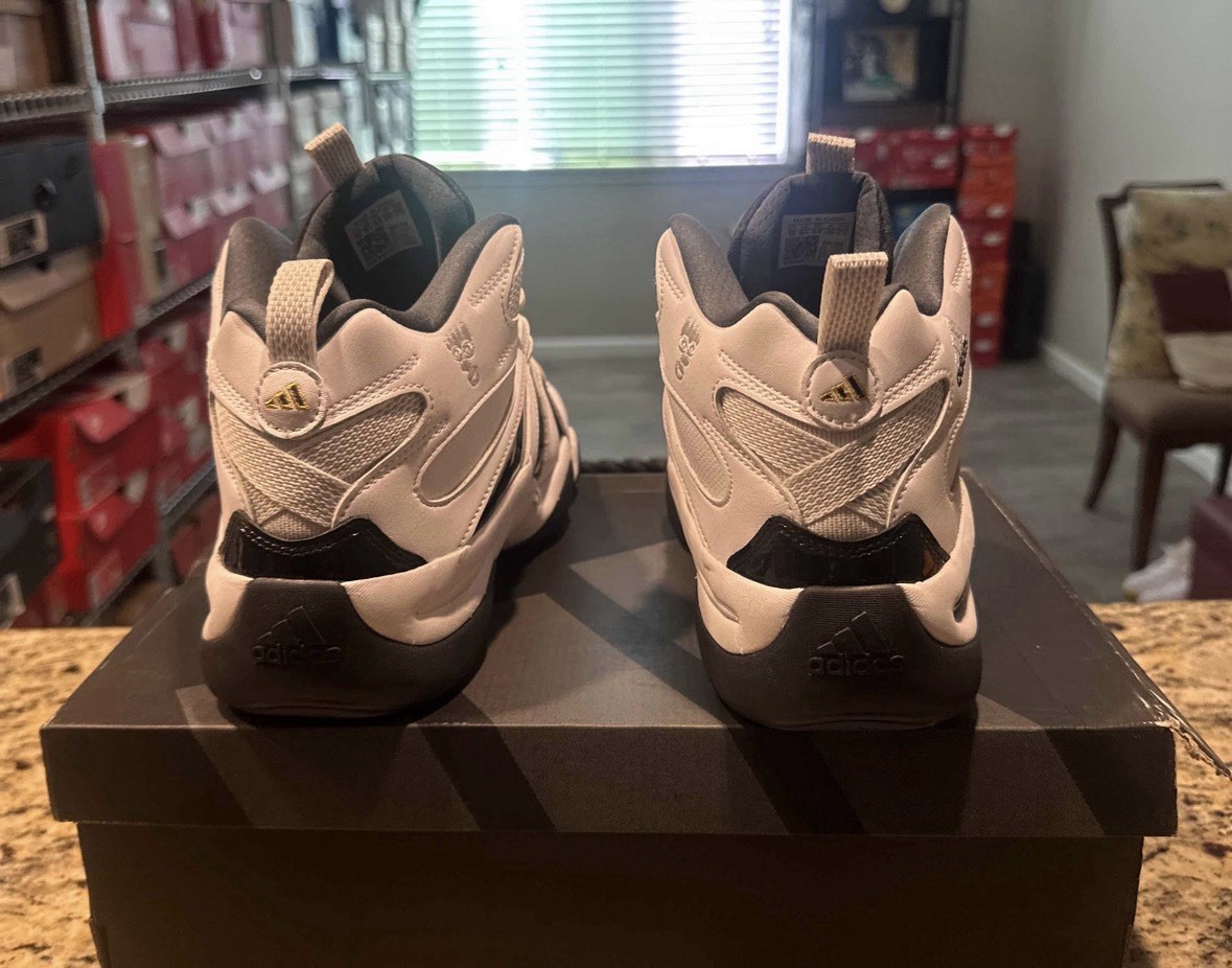 adidas Crazy 8 Retro Leather Basketball White/Black Men sz 10 Kobe Lakers w box