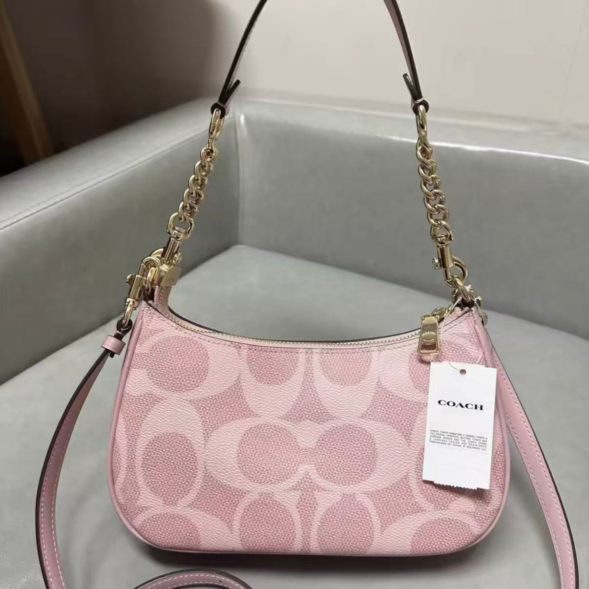 COACH Teri CAL51 Shoulder Bag In signature canvas/Gold/Powder Pink New