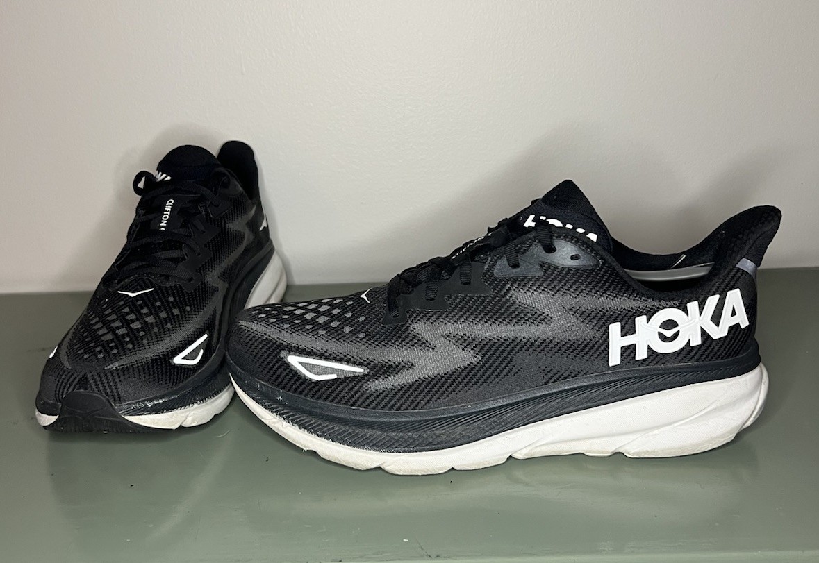 Hoka One One Clifton 9 Mens Size 12.5 Black White Running Walking Shoes Sneakers
