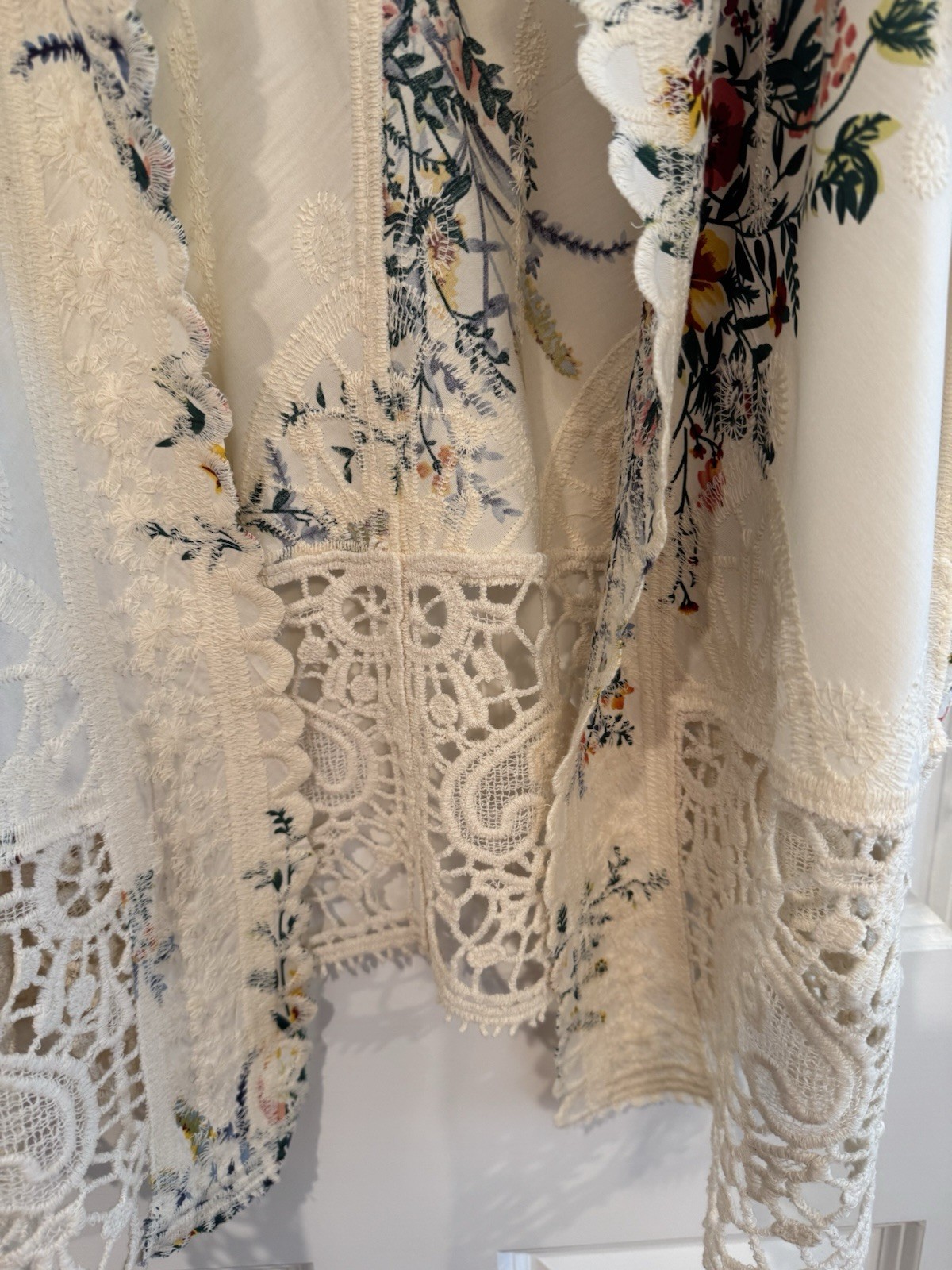 Solitaire Floral Crochet Lace Open Front 3/4 Sleeve Kimono Top, Plus 2X
