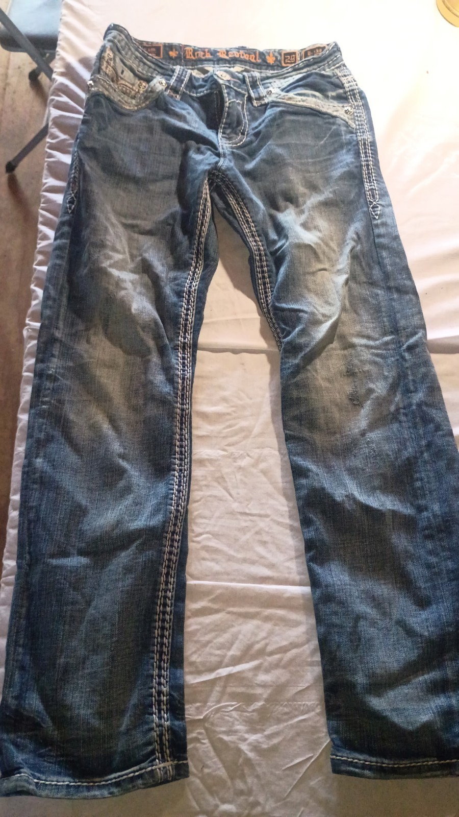 Rock Revival BKE Men’s Straight Blue Medium Wash Denim Jeans Embroidered