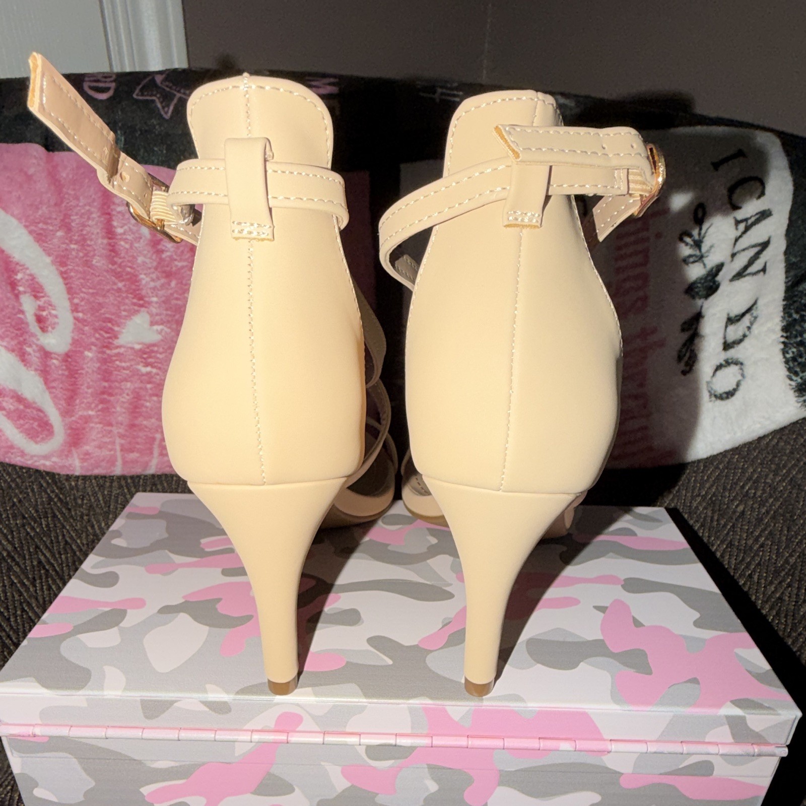 Dream Pairs Beige Strappy Ankle Strap Stiletto Open Toe Heels US 7 EU 38