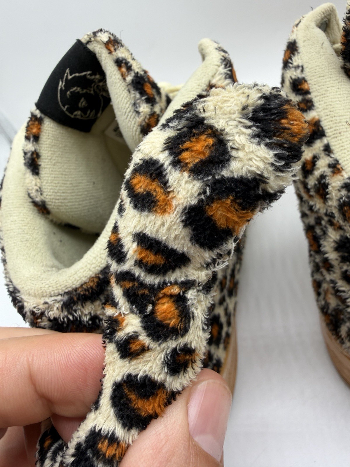 Adidas Jeremy Scott Leopard Cheetah Animal Tail Wings Bear Men’s V24536 Size 7