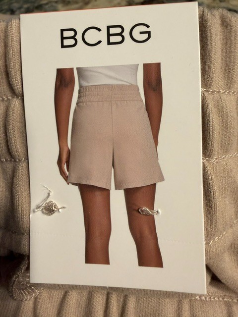BCBG Women’s Shorts NWT *** Choose Your Color ***