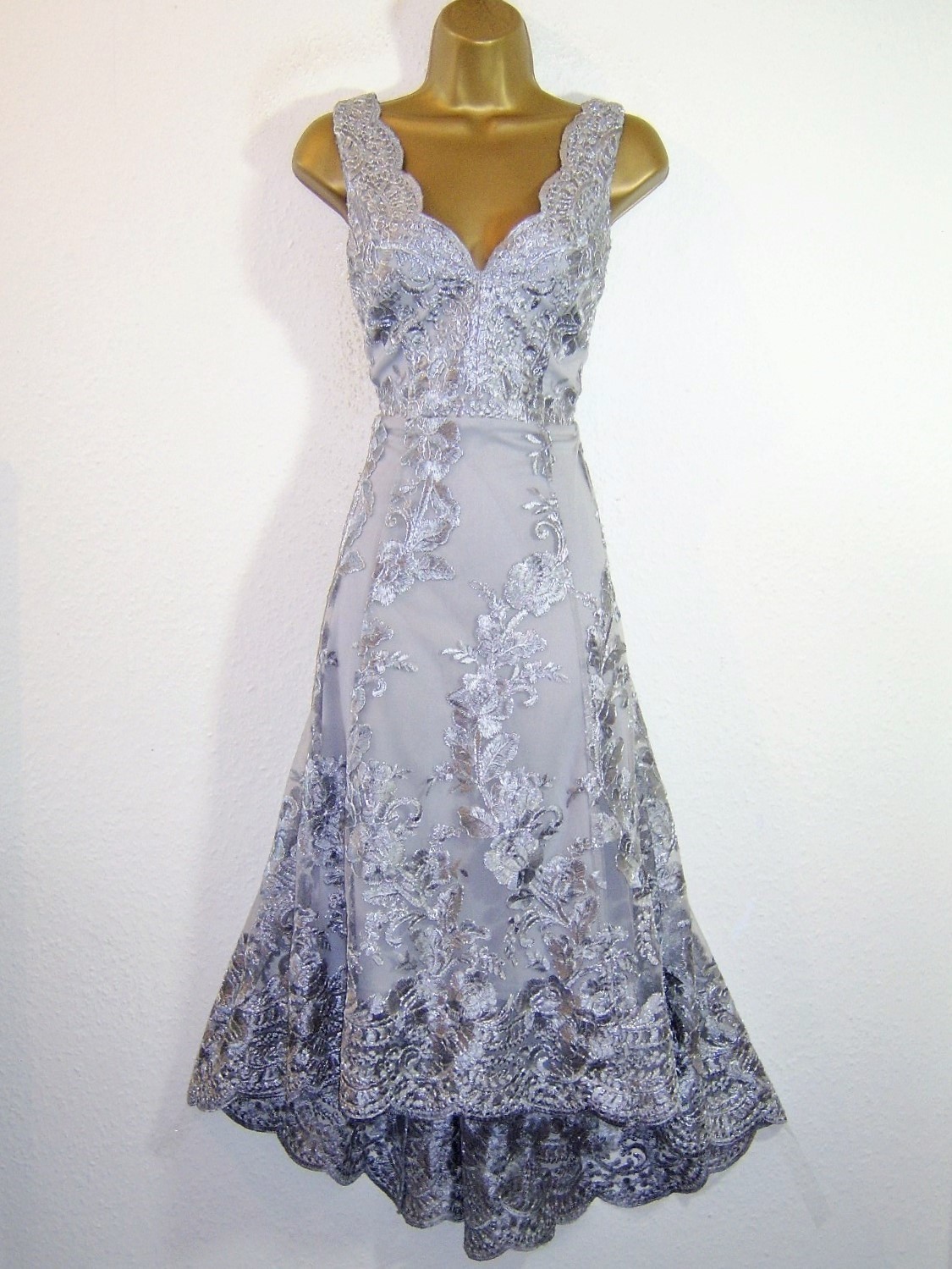 QUIZ SILVER GREY EMBROIDERED DIP HEM WEDDING PARTY OCCASION EVENING DRESS UK 12