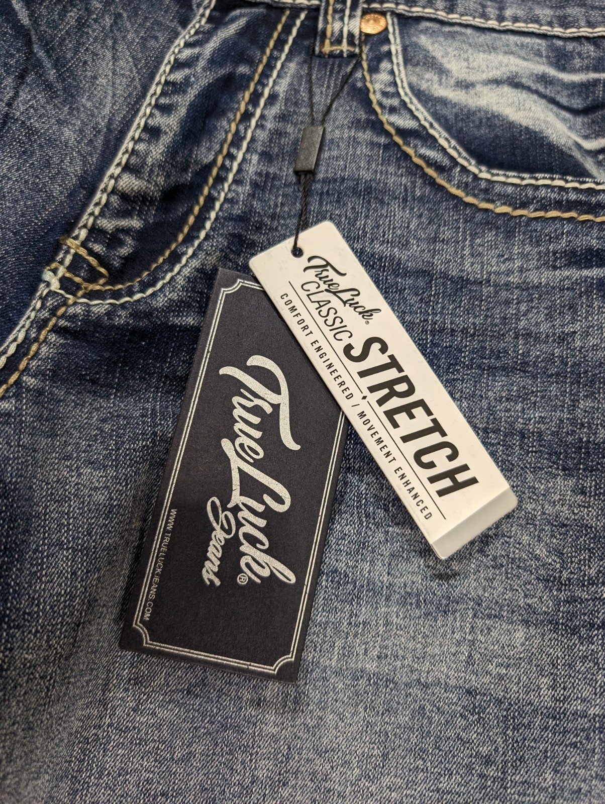 True Luck Mens Straight Leg Jeans Medium Stretch Denim Size 30×32 Embroidered