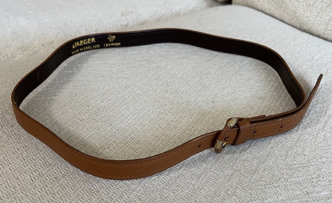 Vintage JAEGER brown Leather Belt 30 inch (76 cm). Made in England