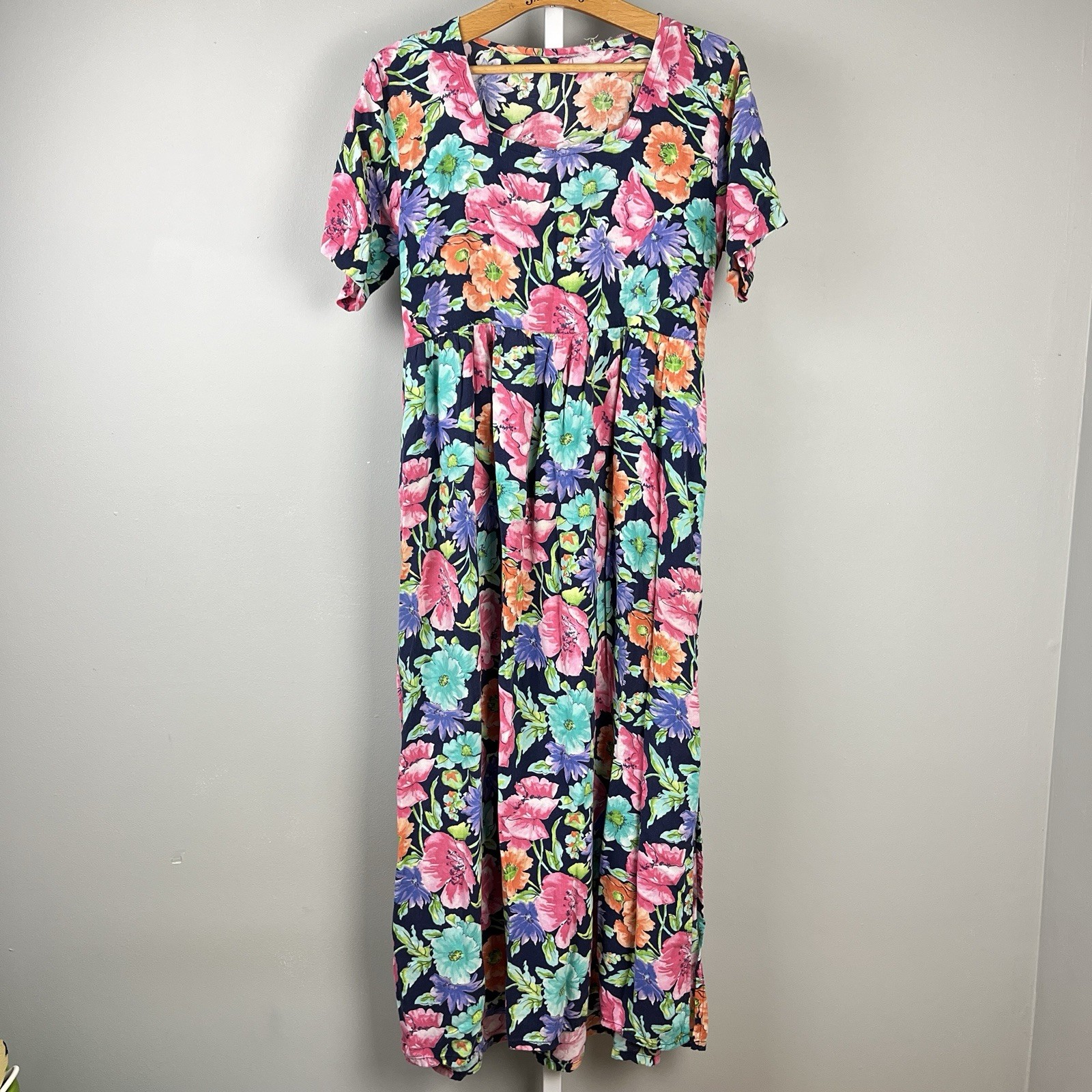 DVF Diane von Furstenburg Vintage Dress Womens Large Floral Rayon Cottagecore