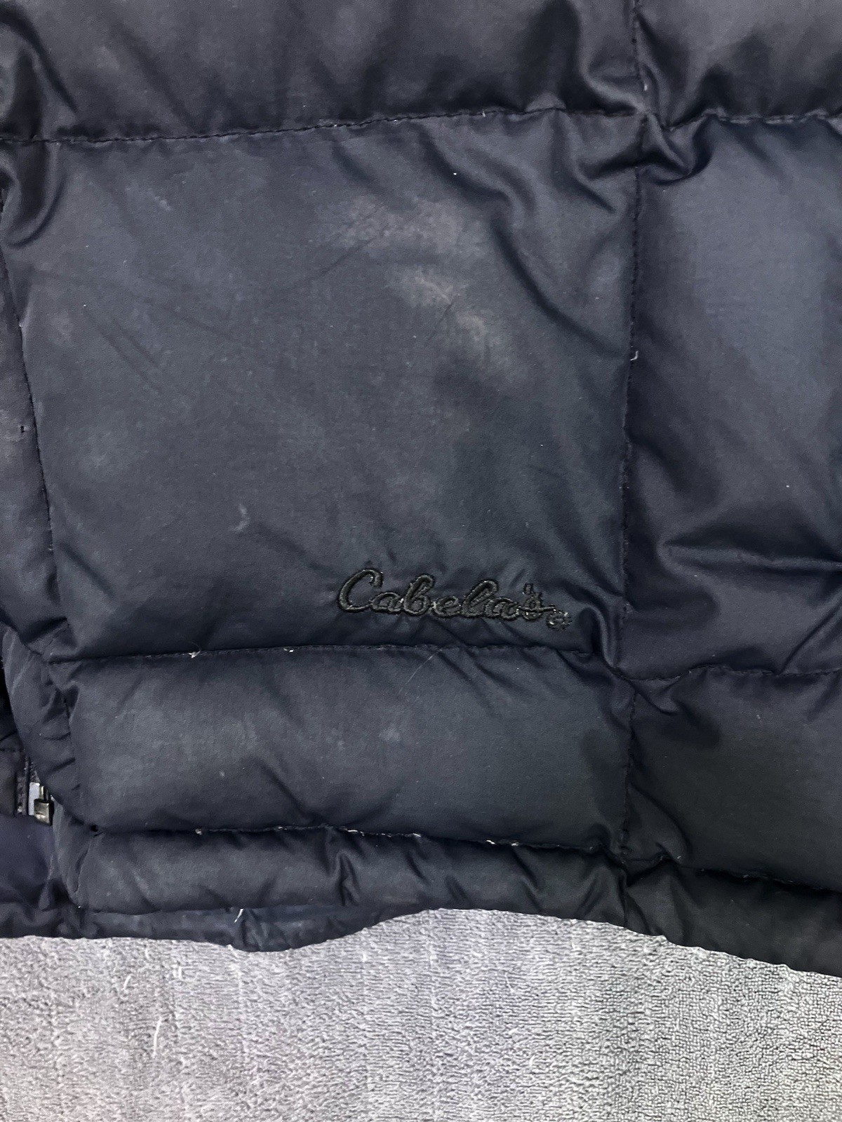 CABELAS Premier Northern Goose Down Men XL 650 Fill Quilted Puffer Jacket ISSUES