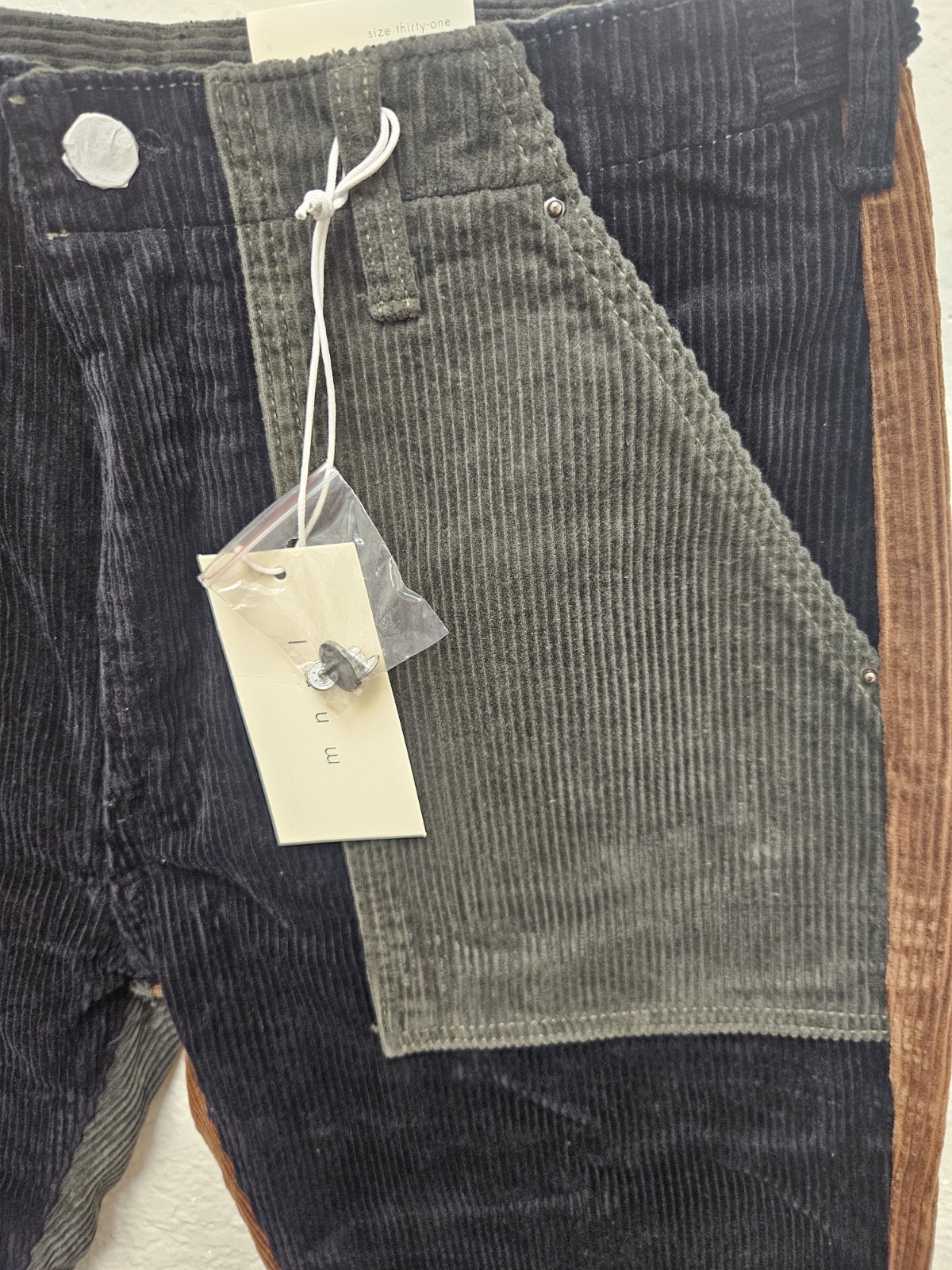 NEW MNML Men’s Color Block Corduroy Pants 31X30 (Retail $90) includes GIFT