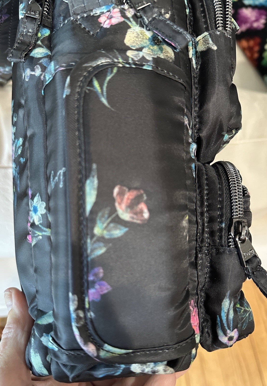 Lug Compass Black Bouquet Floral Medium Organizer RFID Convert Crossbody Bag BK