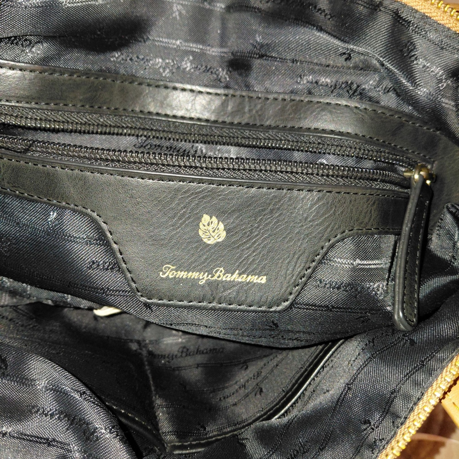 Tommy Bahama big leather bag accent stitching logo hangtag