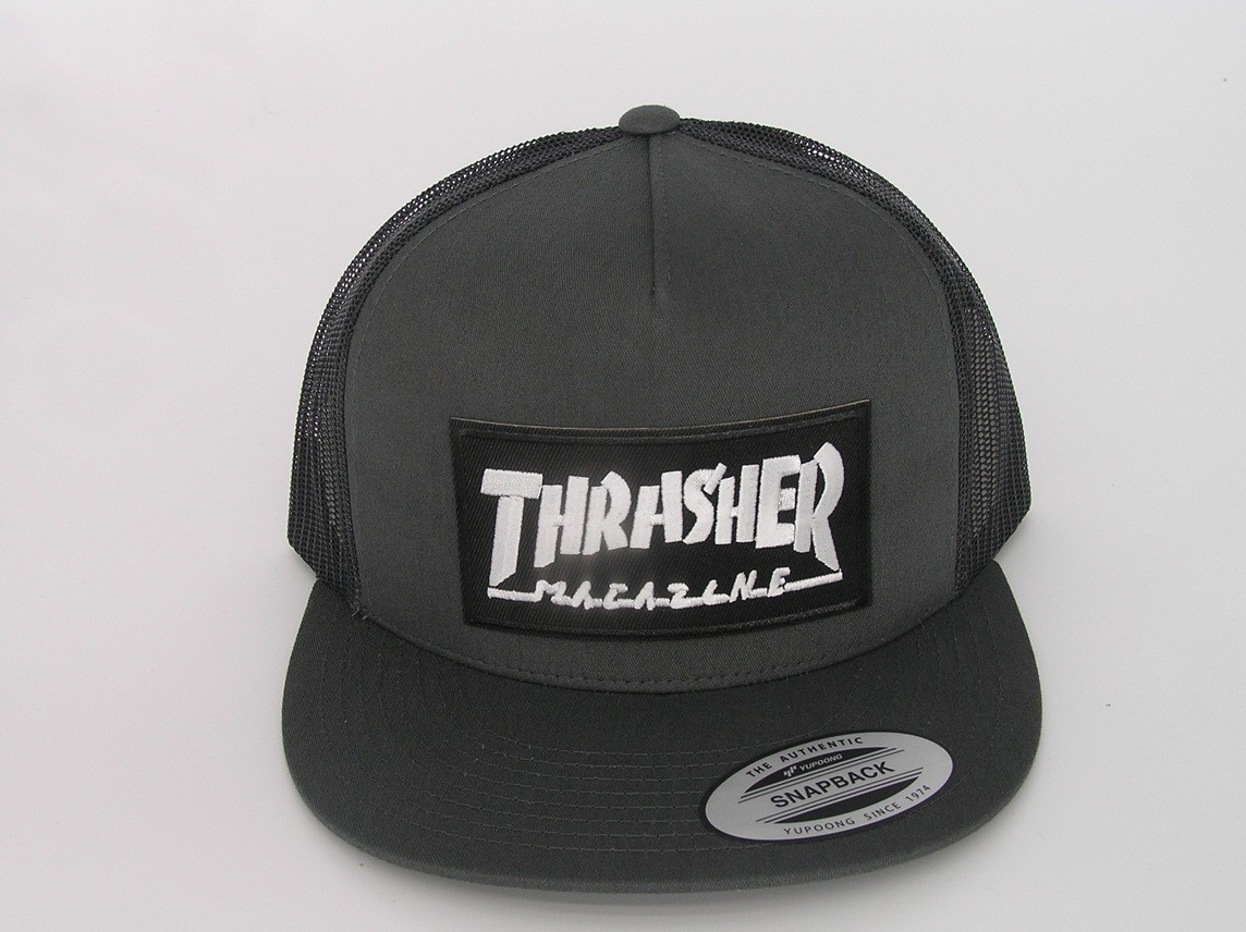 Thrasher Mag. Patch on Trucker Hat Yupoong/YP Classic 6006 Snapback Grey/Black
