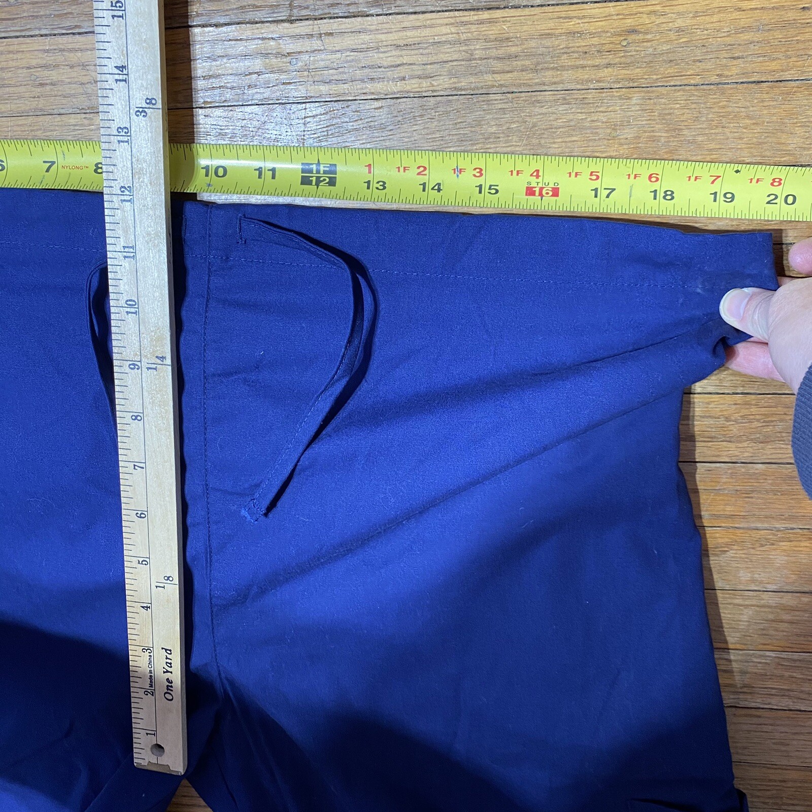 Spectrum Scrub Bottoms Size Large NEW WITH TAGS – Cargo Pocket Elastic Waist