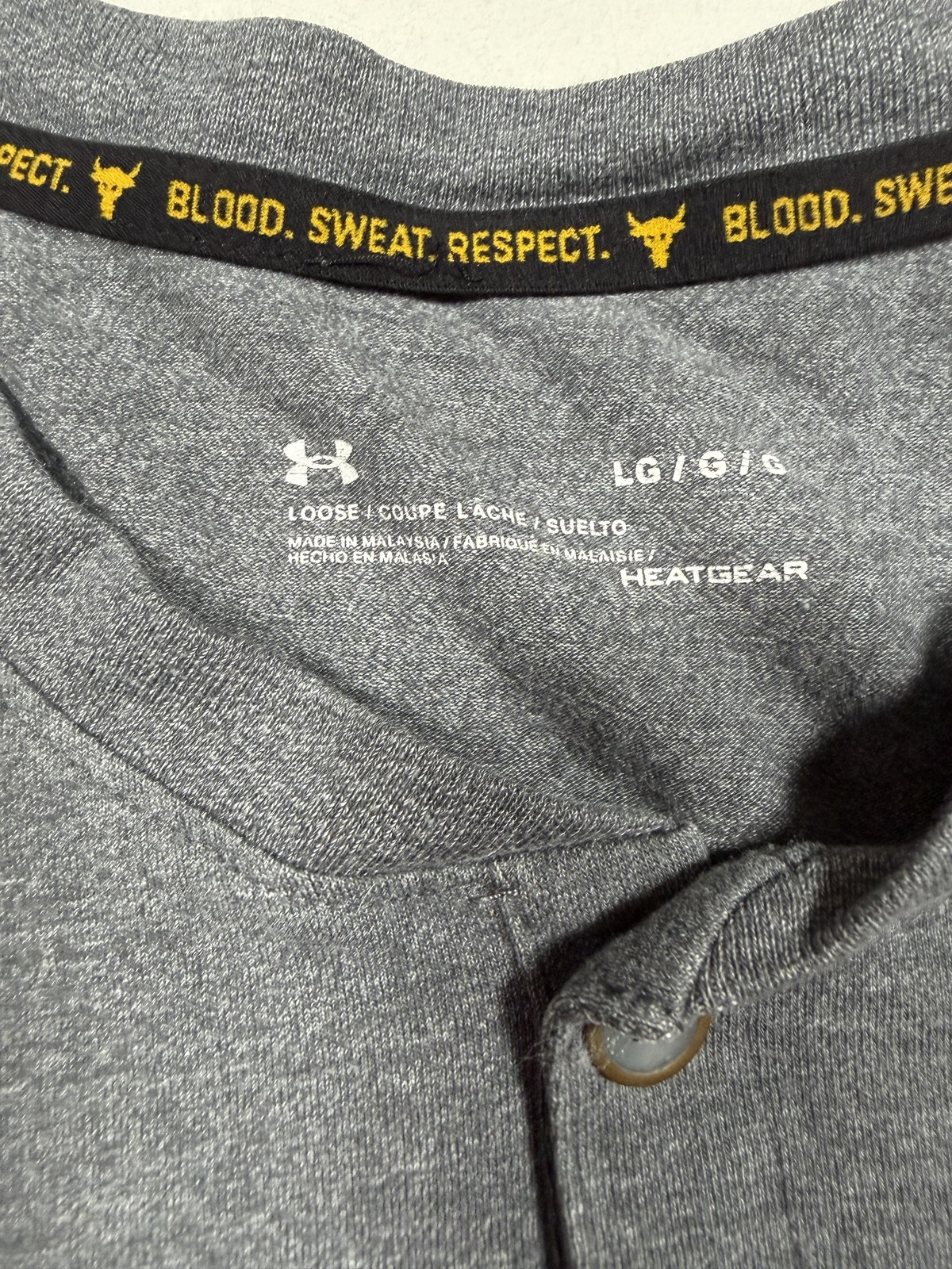 Under Armour HeatGear Shirt Mens Large Gray 3/4 Sleeve Henley Project Rock