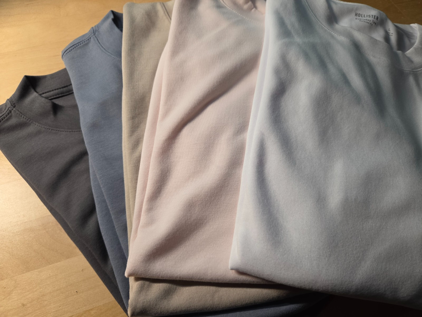 Hollister Everyday Tee T-SHIRT 5-PACK Relax Fit Size XL, L, M, S New