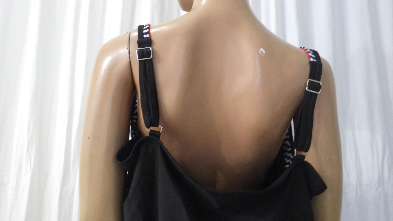 NWT DANIFY US SZ 26 (BUST 58) BLACK WHITE 1 PIECE MOLDED CUP SWIMDRESS EU SZ 60