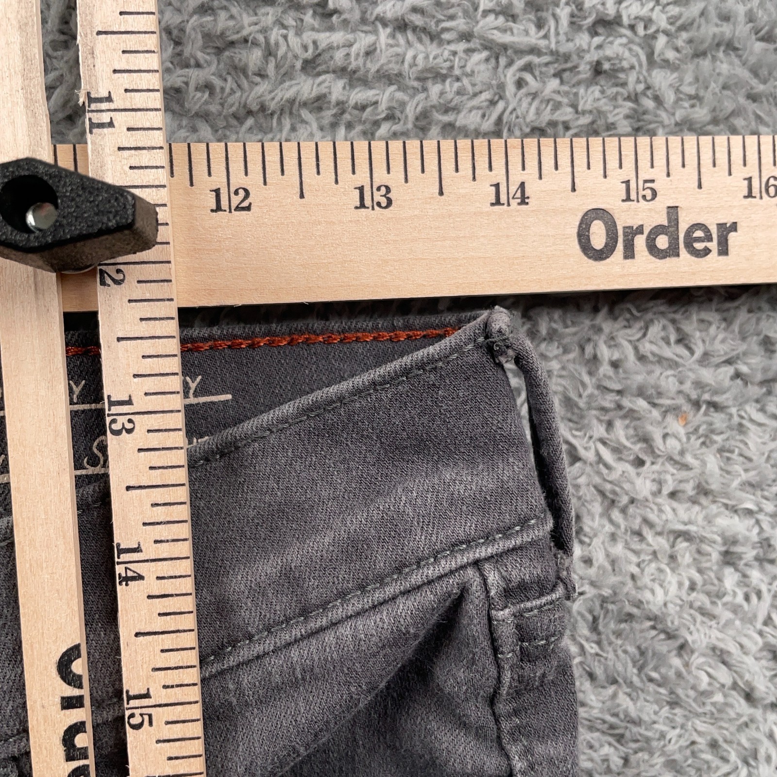 Eddie Bauer Jeans Womens 4 Gray Slightly Curvy Slim Straight Stretch Denim